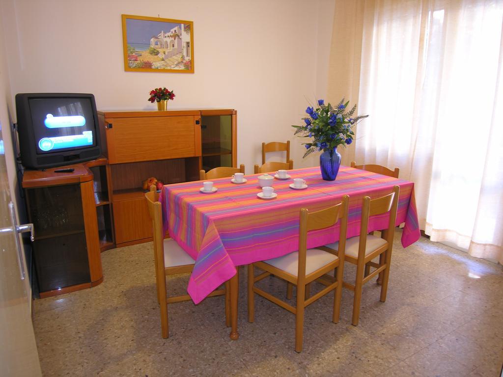 ביביונה Appartamenti Dora מראה חיצוני תמונה